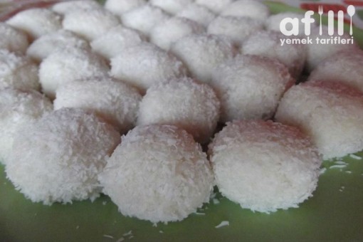 İrmikli Toplar Tarifi